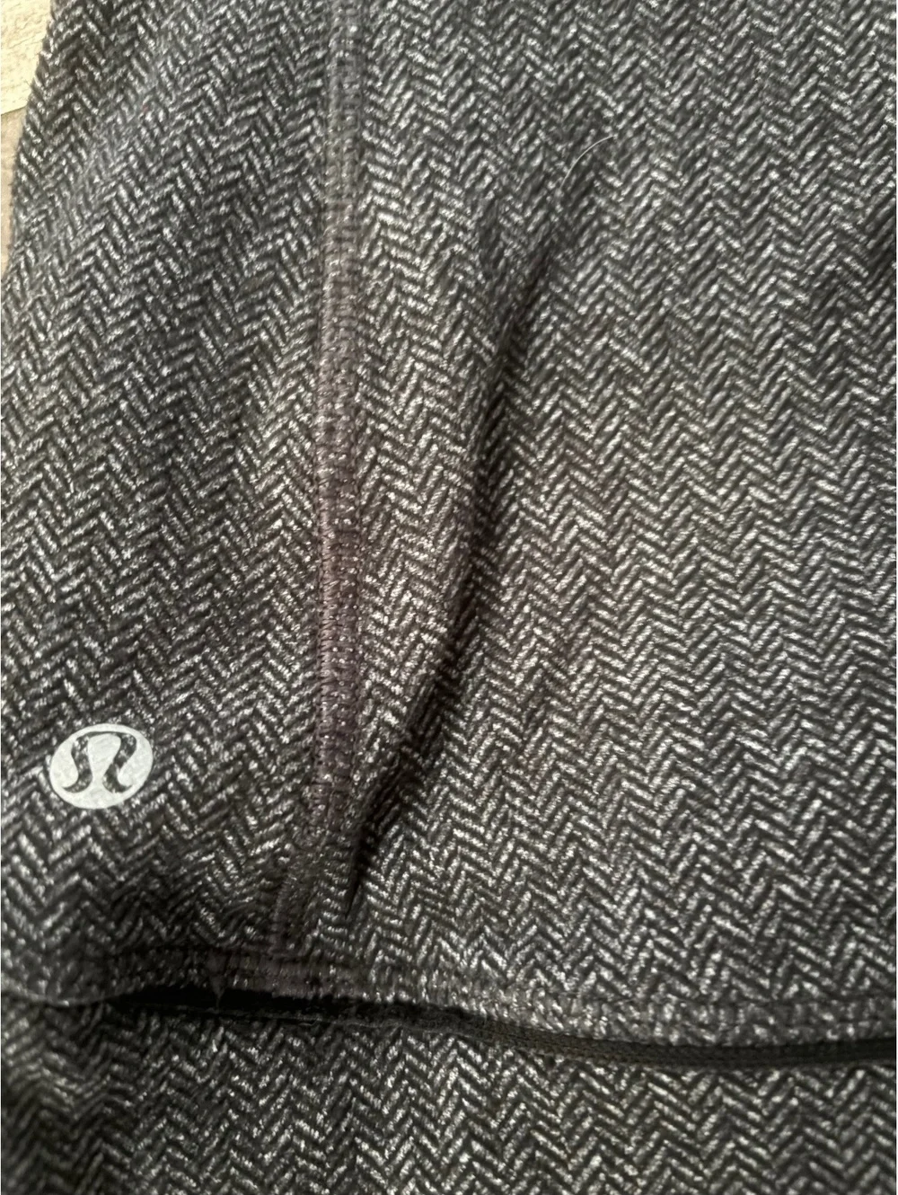 Lululemon Think Fast Pullover Herringbone Cowl Neck Thumb Holes Size 6